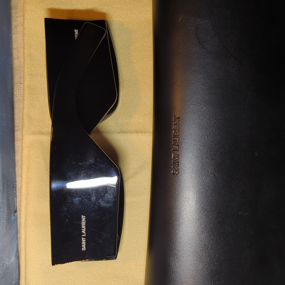 Saint Laurent (YSL) Black Rectangular Sunglasses … - image 3
